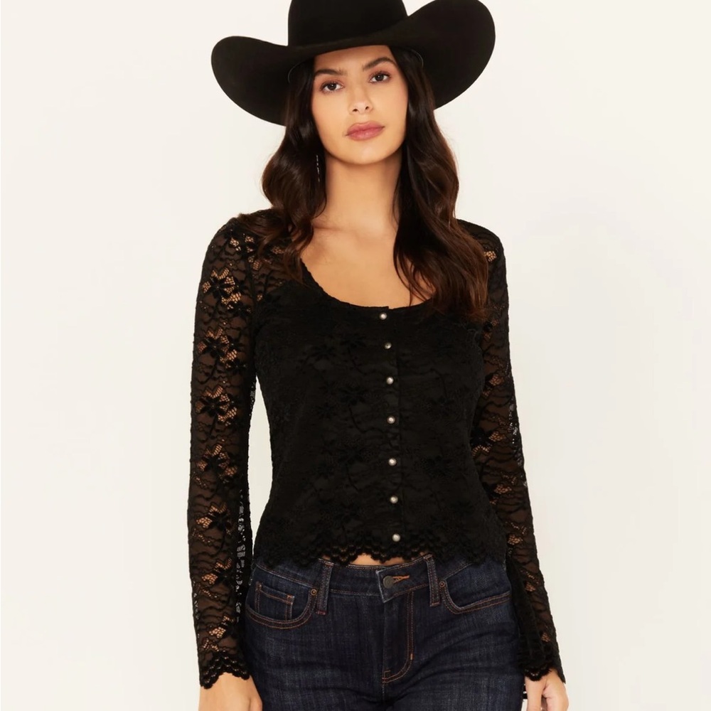 Black Lace Long Sleeve Top